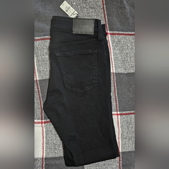 Express Skinny Jeans - Picture 3 of 4